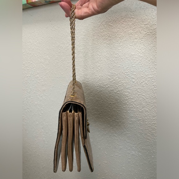 Vintage 70’s Saks Croc Embossed Patent Leather Shoulder Bag Evening Clutch - Picture 7 of 15